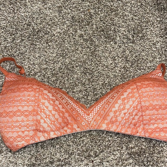 Victorias Secret Body No-wire Bra 36C Wireless Adjustable Lace orange - Picture 9 of 9